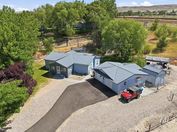 10762 N River Rd, Payette, ID 83661