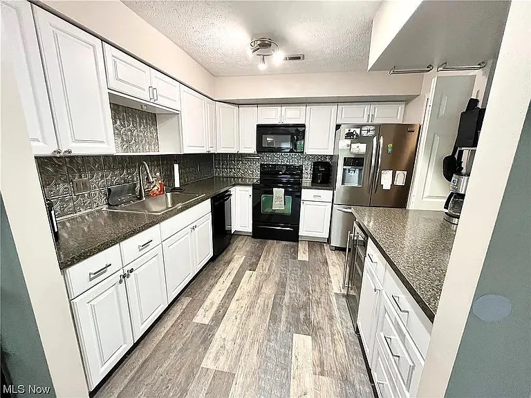 1304 Cedarwood Dr #C3 — Photo 7