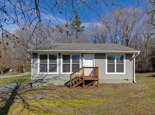 2001 Condrey Ridge Dr, North Chesterfield, VA 23236