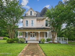 102 W Myrtle St, Magnolia, MS 39652