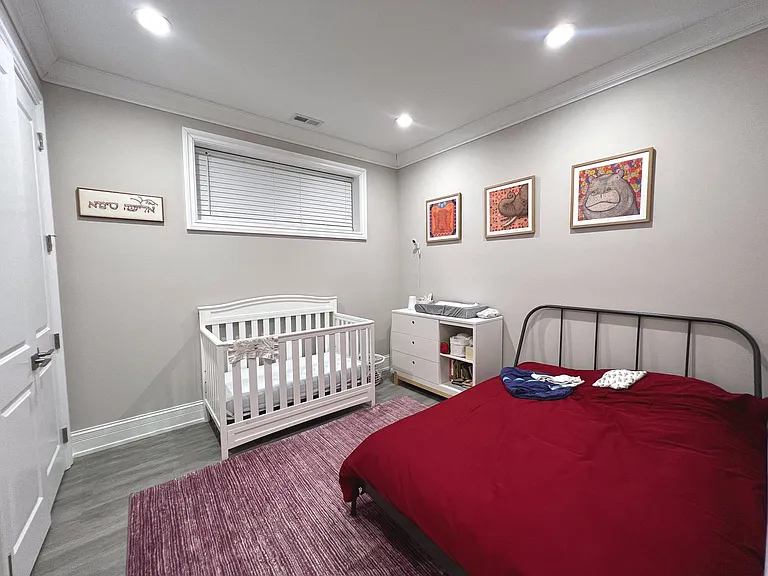 1214 W Fletcher St #1 — Photo 19