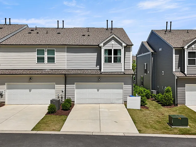 301 Ribbon Rail St — Photo 30