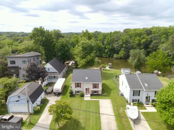 30 Johnson Rd, Pasadena, MD 21122