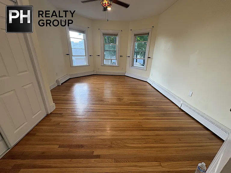 100 Summit Ave #2 — Photo 17