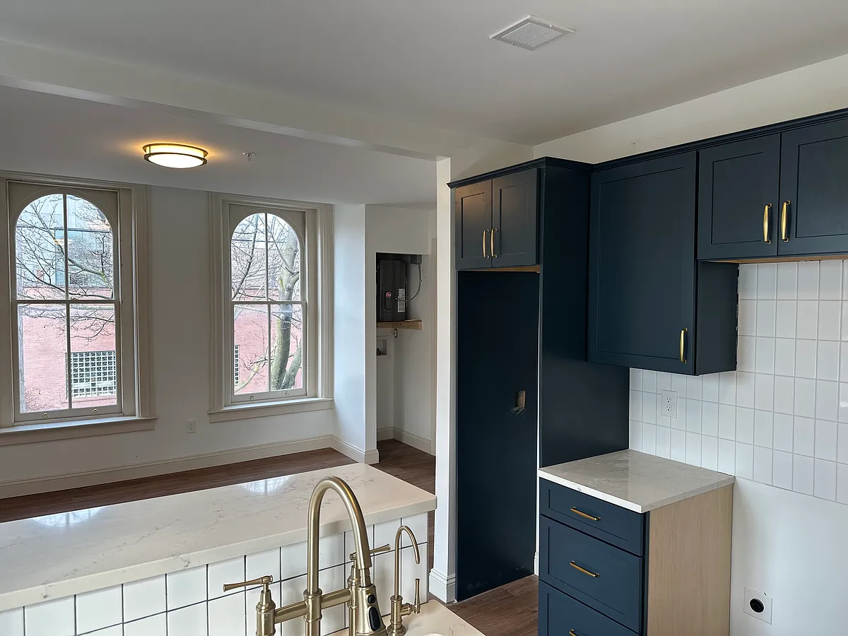 Building Photo - 319 Connecticut St #4