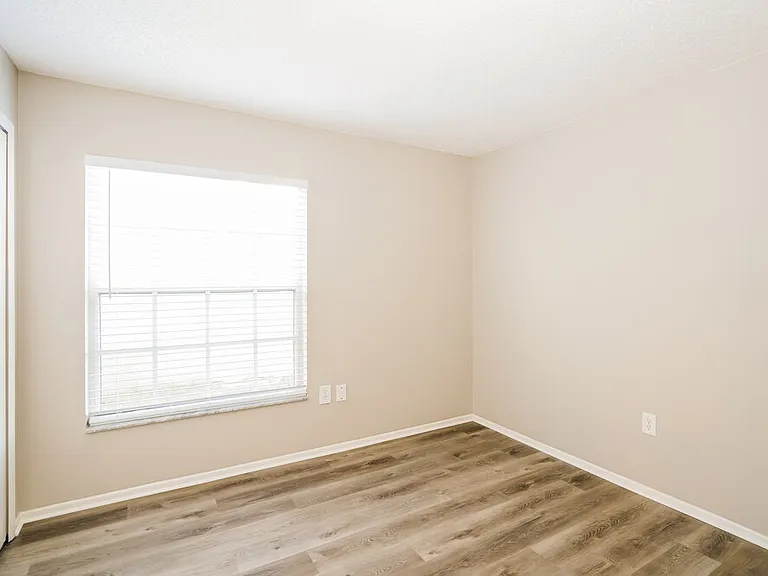 1434 Lakehurst Way — Photo 13