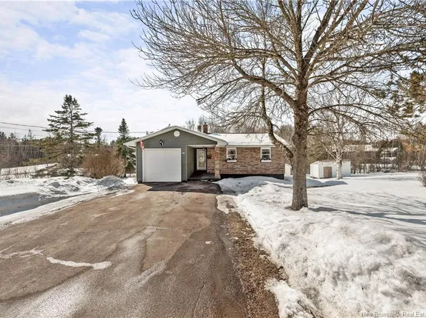 49 Karla St, Hillsborough, NB E4H 2W1