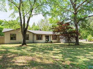 7901 McIntosh Cir SE, Huntsville, AL 35802