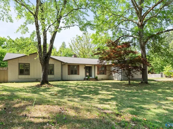 7901 McIntosh Cir SE, Huntsville, AL 35802