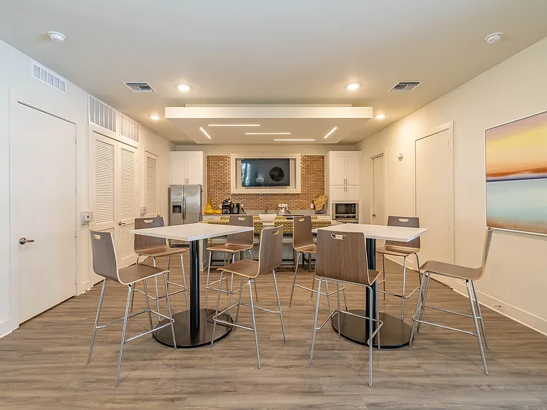 380 NE 4th Ave #17-103 — Photo 27