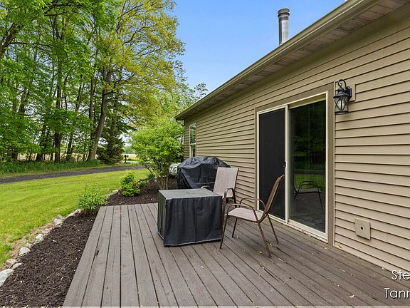 3rd image of 5272 Clifford Ct NW