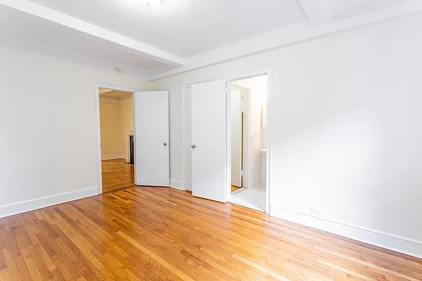 Rented by Compass | media 12