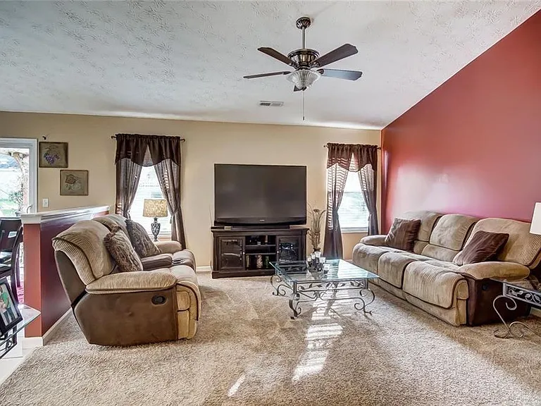 32 N Glen Oak Dr — Photo 4