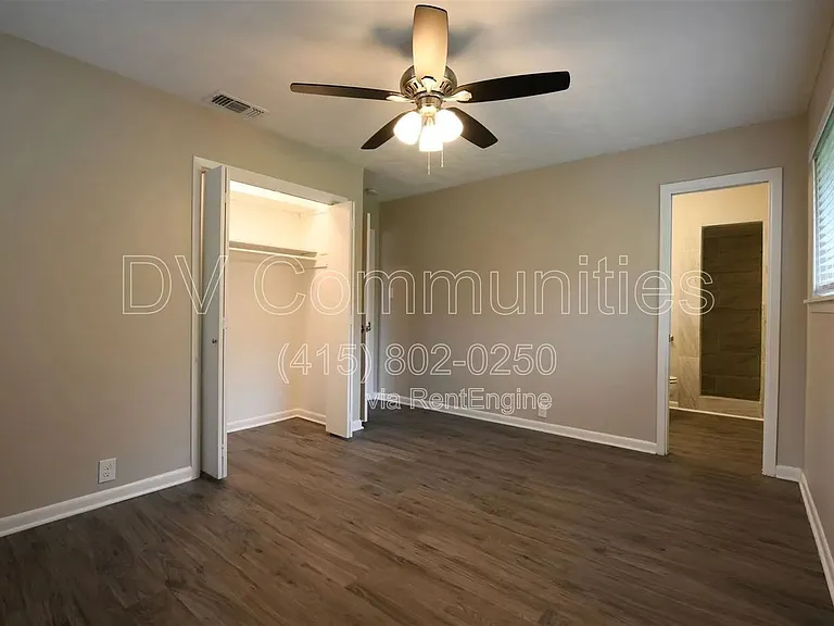 1607 Anthony St — Photo 13