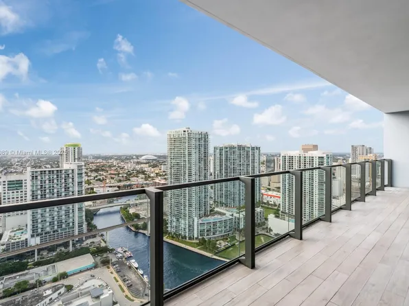 68 SE 6th St #3706, Miami, FL 33130