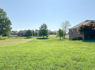 368 Persimmon Cir, Boonville, IN
