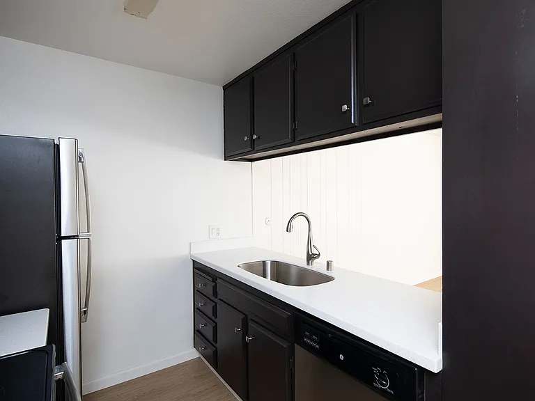 1656 Reed Ave #8 — Photo 6