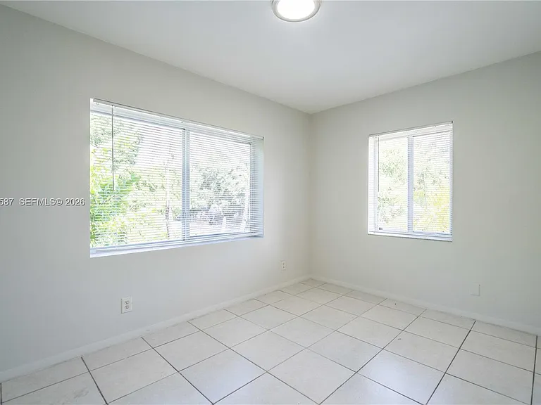 666 NE 80th St #6 — Photo 11