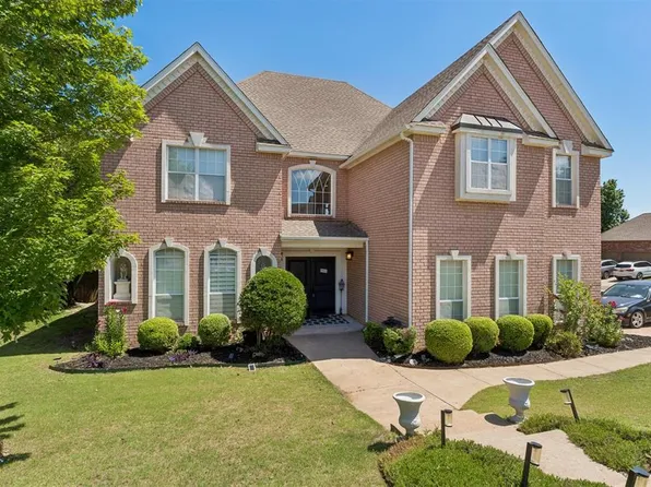 2600 Grand National Dr, Edmond, OK 73034