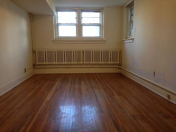 4th image of 4410 Beard Ave S #5
