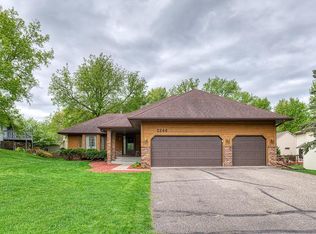 2244 Mahogany Way, Eagan, MN 55122