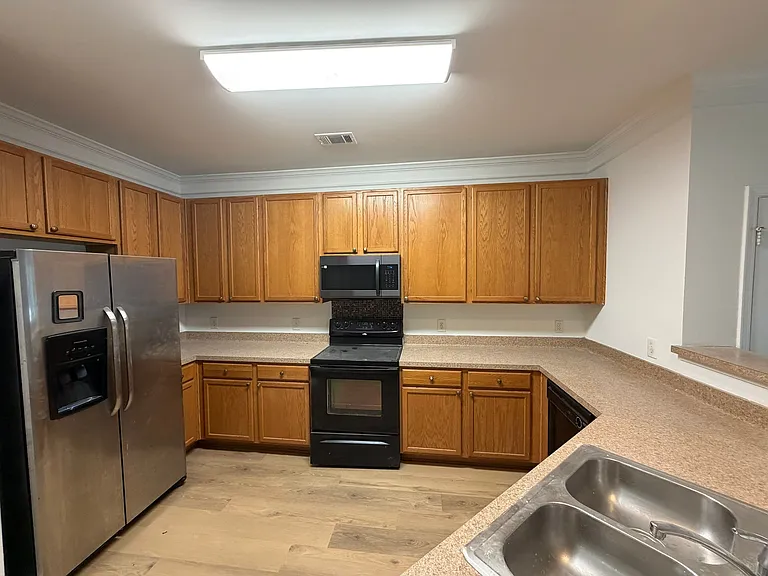3433 Dianthus Ln — Photo 7