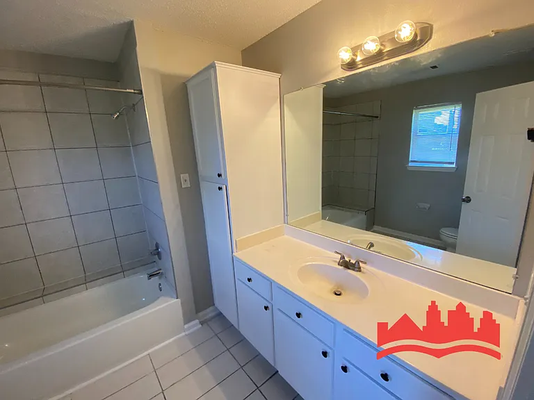 4444 Kings Valley Cv W — Photo 13