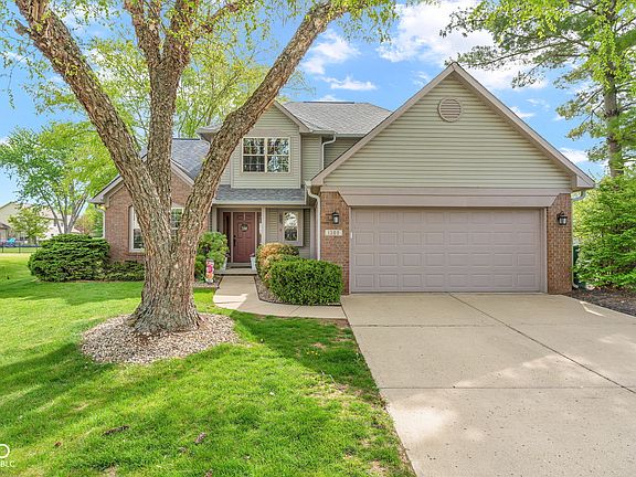3rd image of 1389 Macintosh Dr