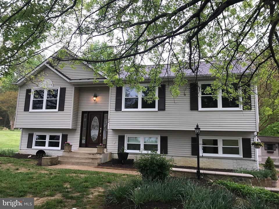 1st image of 24 Brown Cir