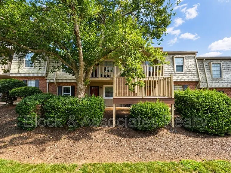 3830 D Country Club Rd — Photo 1