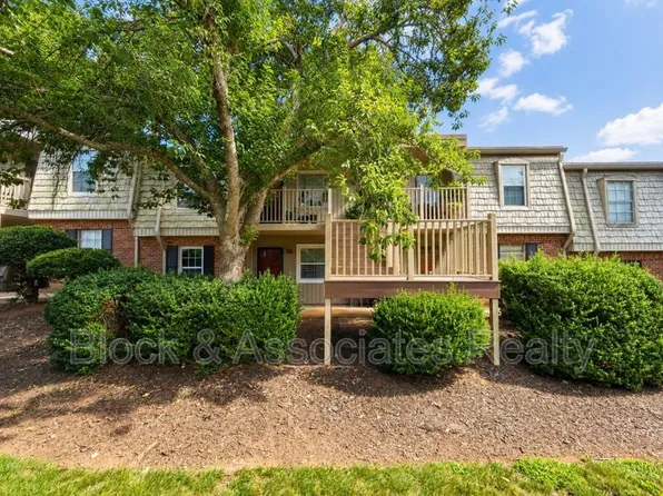 3830 D Country Club Rd, Winston Salem, NC 27104