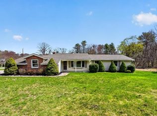 15 San Mateo Dr, Chelmsford, MA 01824