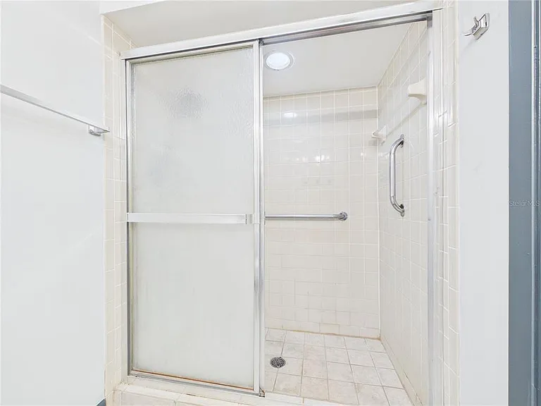 11239 Cedar Hollow Ln — Photo 26