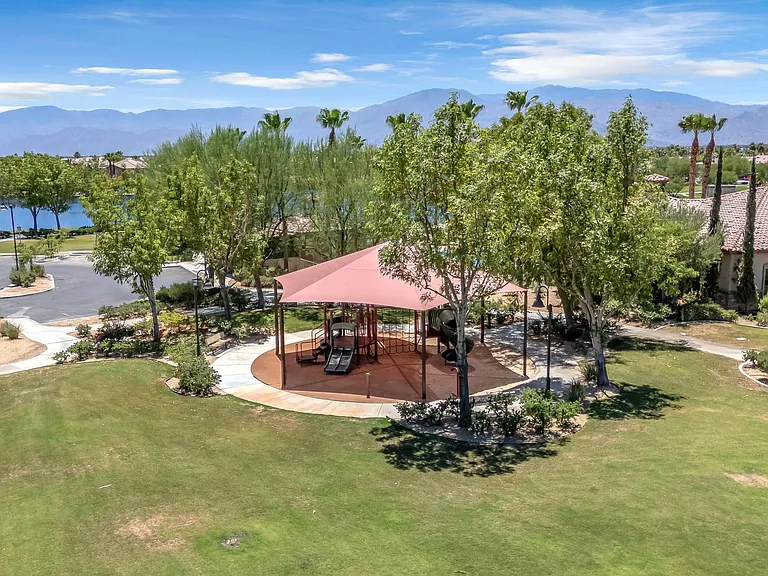 84440 Quartino Pl — Photo 41