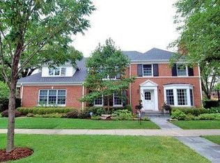 830 S Vine Ave, Park Ridge, IL 60068