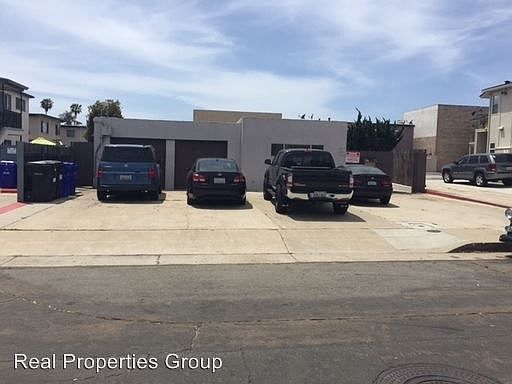 2nd image of 2933 Ingelow St