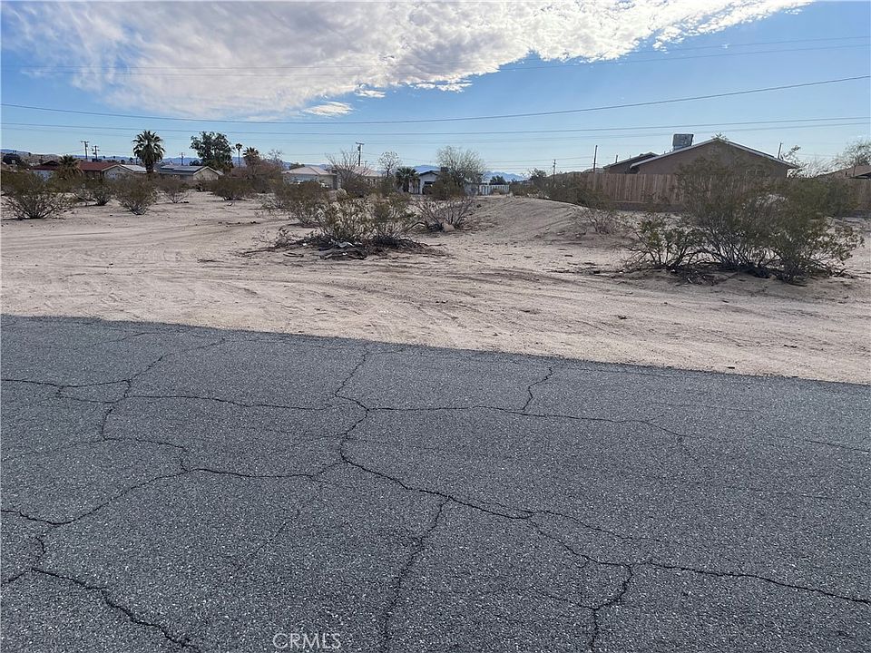 2nd image of 0 Mariposa Ave #136-29