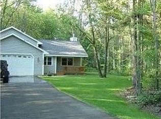 10936 Dylan Dr, Interlochen, MI 49643
