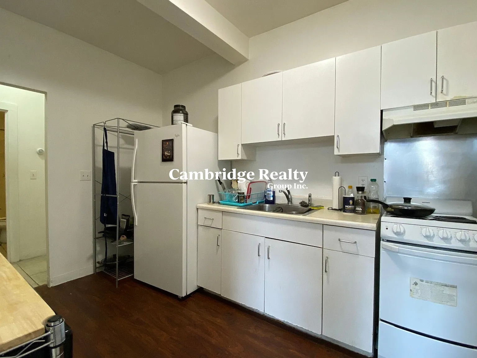2 bed, 1.0 bath, $2,650 — Photo 3