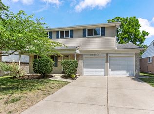 39890 Edmundton St, Canton, MI 48187