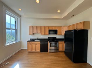 924 N Calvert St APT 2F, Baltimore, MD 21202
