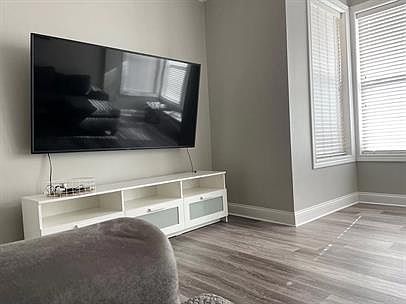 5th image of 511 W 1st Ave #1