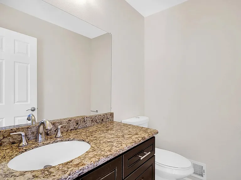 430 Erlin Dr — Photo 15