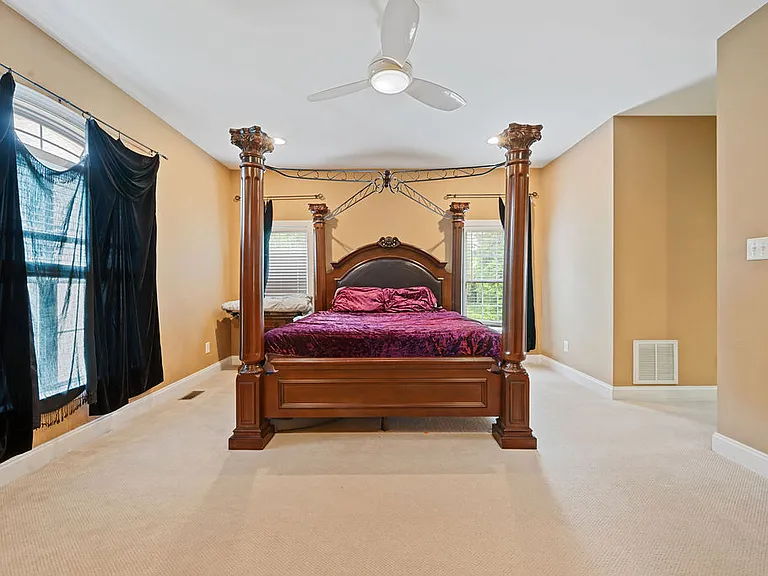 2701 Logan Estates Run — Photo 11