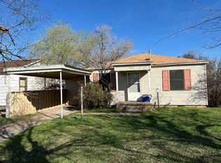 1021 E Pecan St, Altus, OK 73521