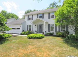 614 Hills Pond Rd, Webster, NY 14580