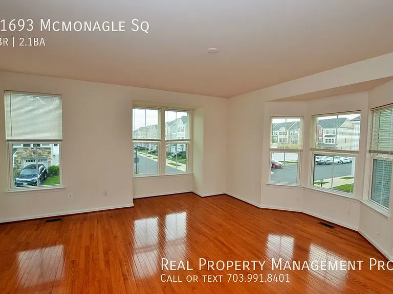 41693 McMonagle Sq — Photo 11
