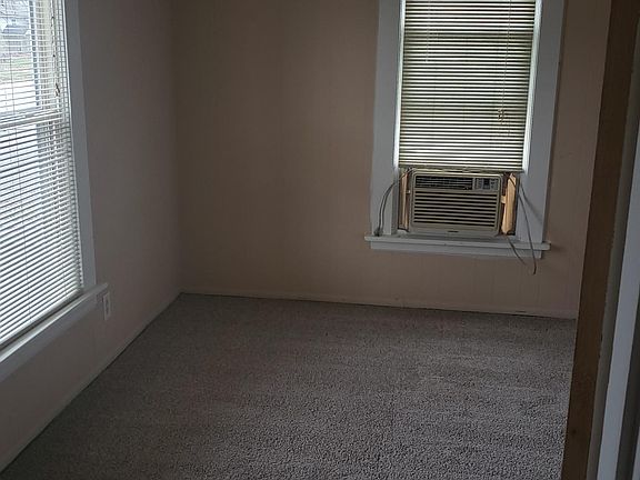 5th image of 2120 Grand Ave