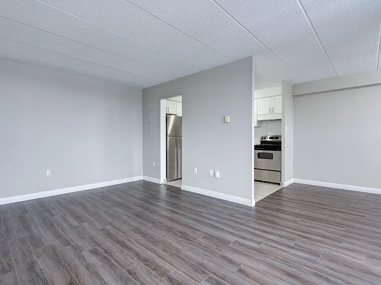 57 N Park St — Photo 9