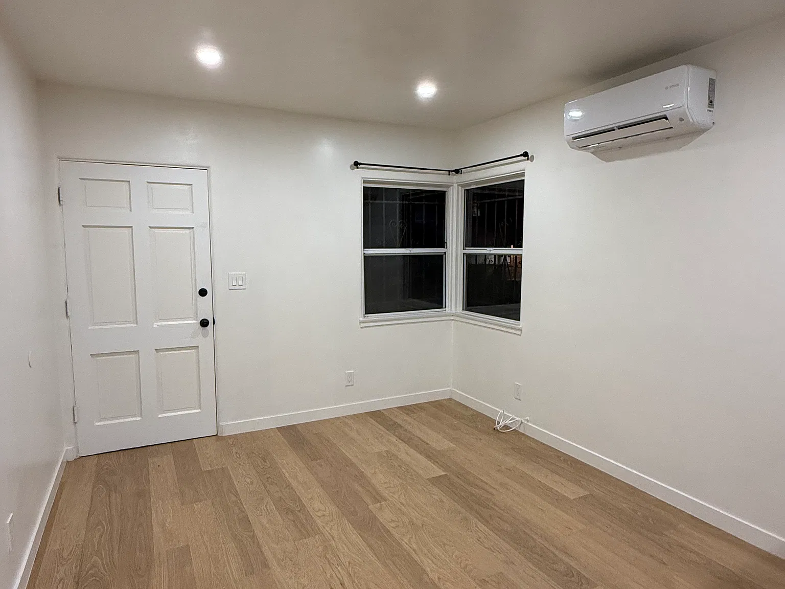 1 bed, 400 sqft, $1,975 — Photo 3